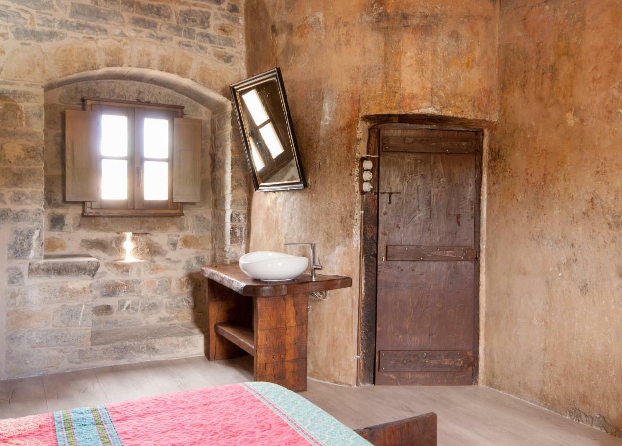 Casa Mur De Alujan Tierrantona Εξωτερικό φωτογραφία